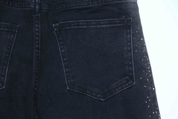 Купить Женские Джинсы Трубы LANLANINEE L8051 (28/33 -6 ед.) оптом в интернет магазин jeansoptom.com