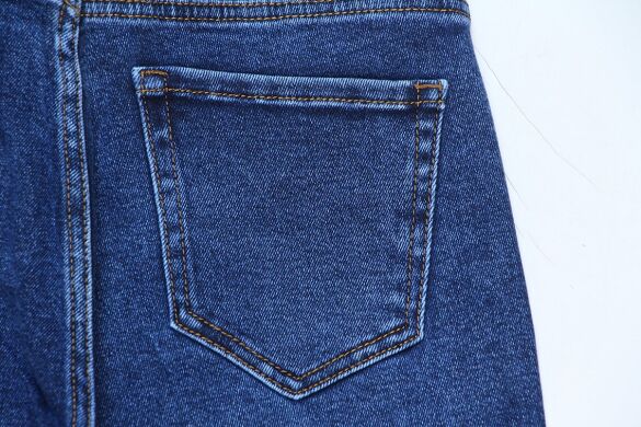 Купить  оптом в интернет магазин jeansoptom.com