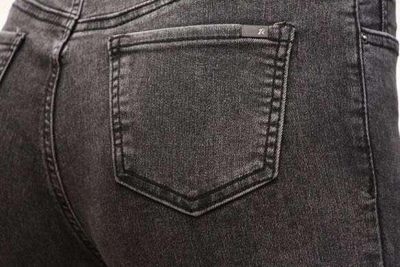 Купить  оптом в интернет магазин jeansoptom.com