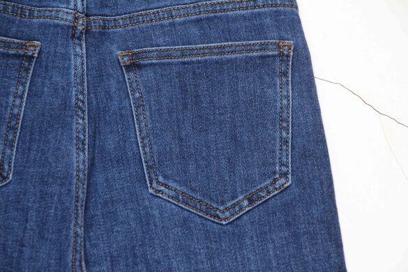 Купить Женские Джинсы Трубы VANTEI A797 (28/33 -6 ед.) оптом в интернет магазин jeansoptom.com