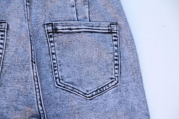 Купить Женские Джинсы Трубы LDM L9714 (28/33 -6 ед.) оптом в интернет магазин jeansoptom.com