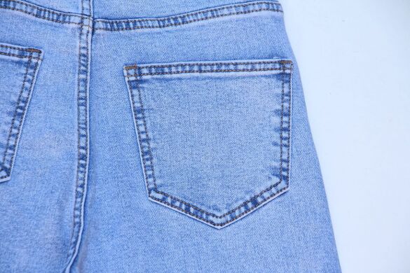 Купить Женские Джинсы Трубы VANTEI A731 (25/30 -6 ед.) оптом в интернет магазин jeansoptom.com